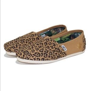 Toms Leopard Print Slip-On Shoes - Brown and Tan